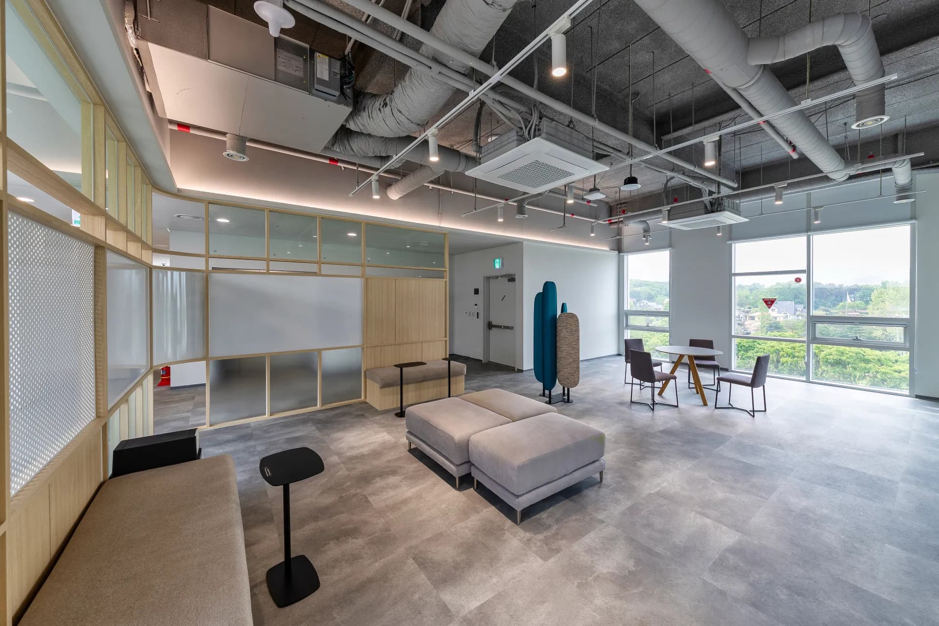 커뮤니티 라운지