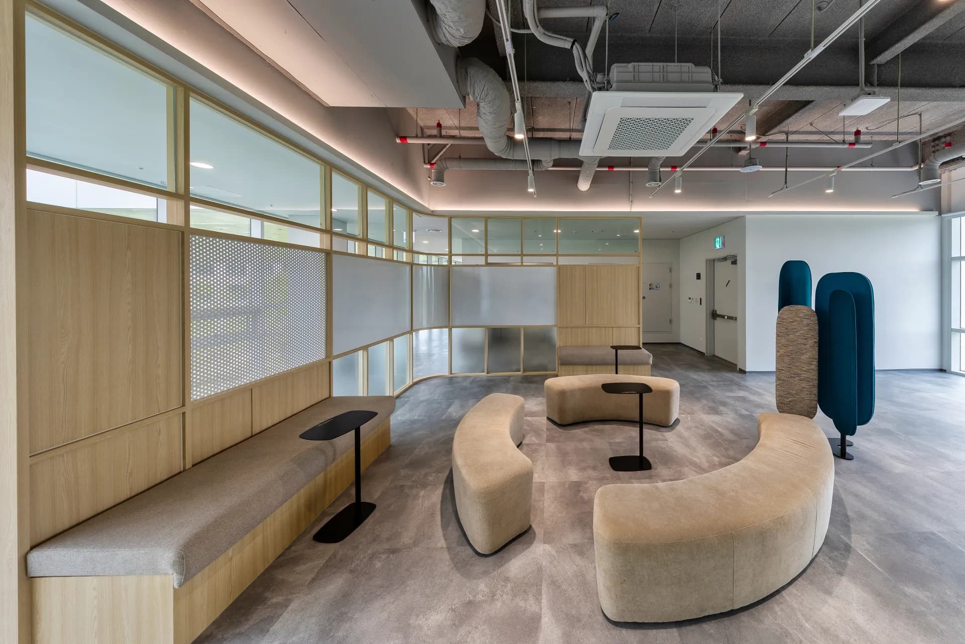 커뮤니티 라운지