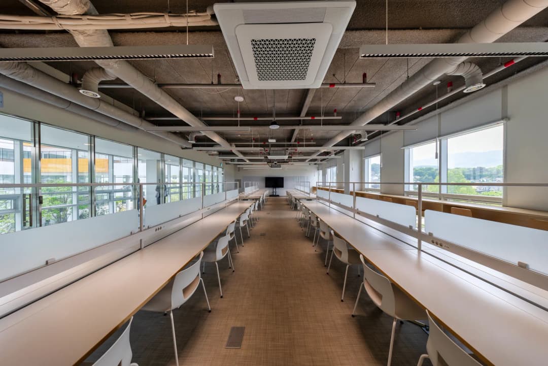 조용한 몰입의 공간으로 ✍️